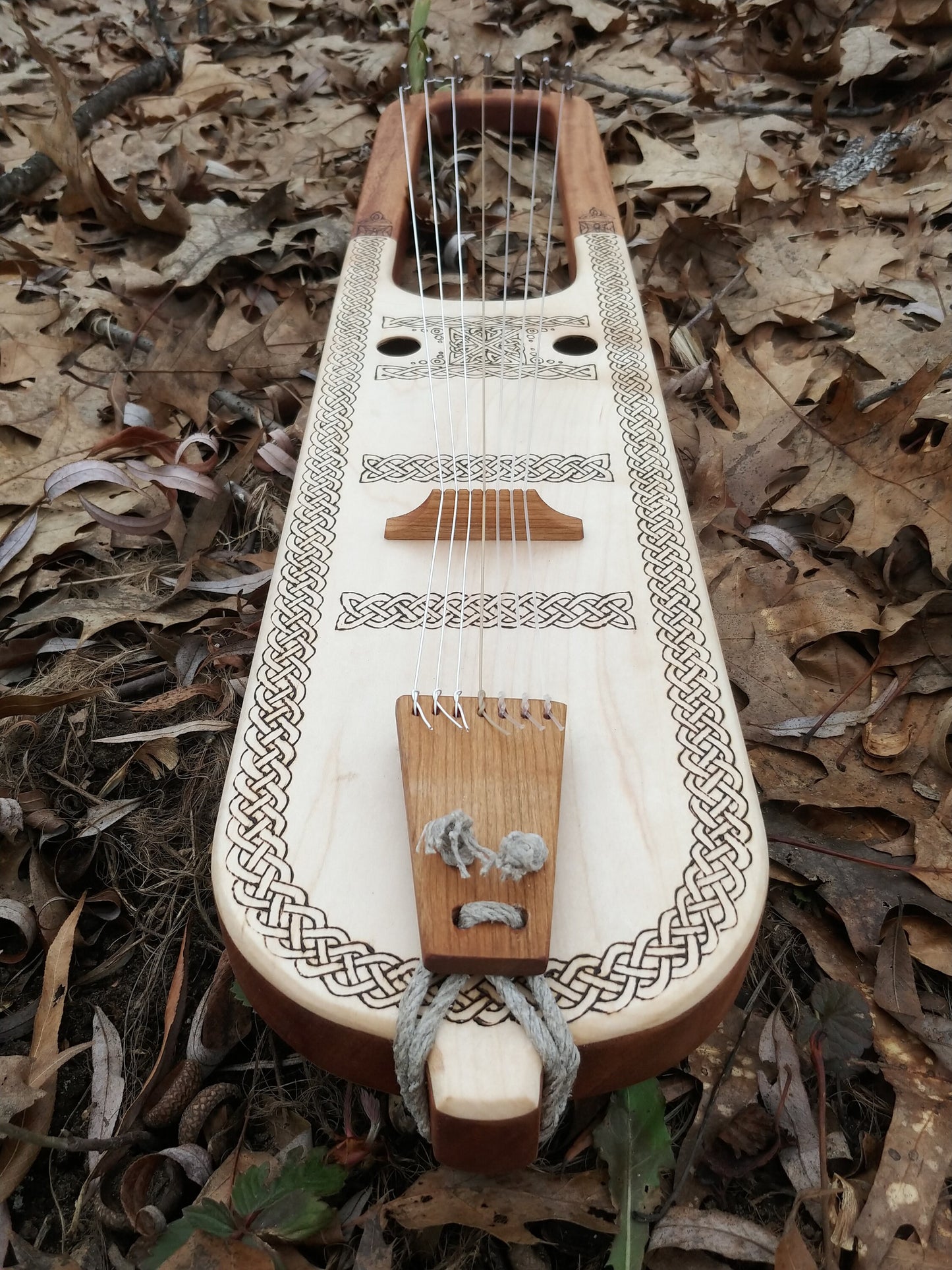 Nimue, 7 string anglo-saxon lyre, full size mahogany and maple