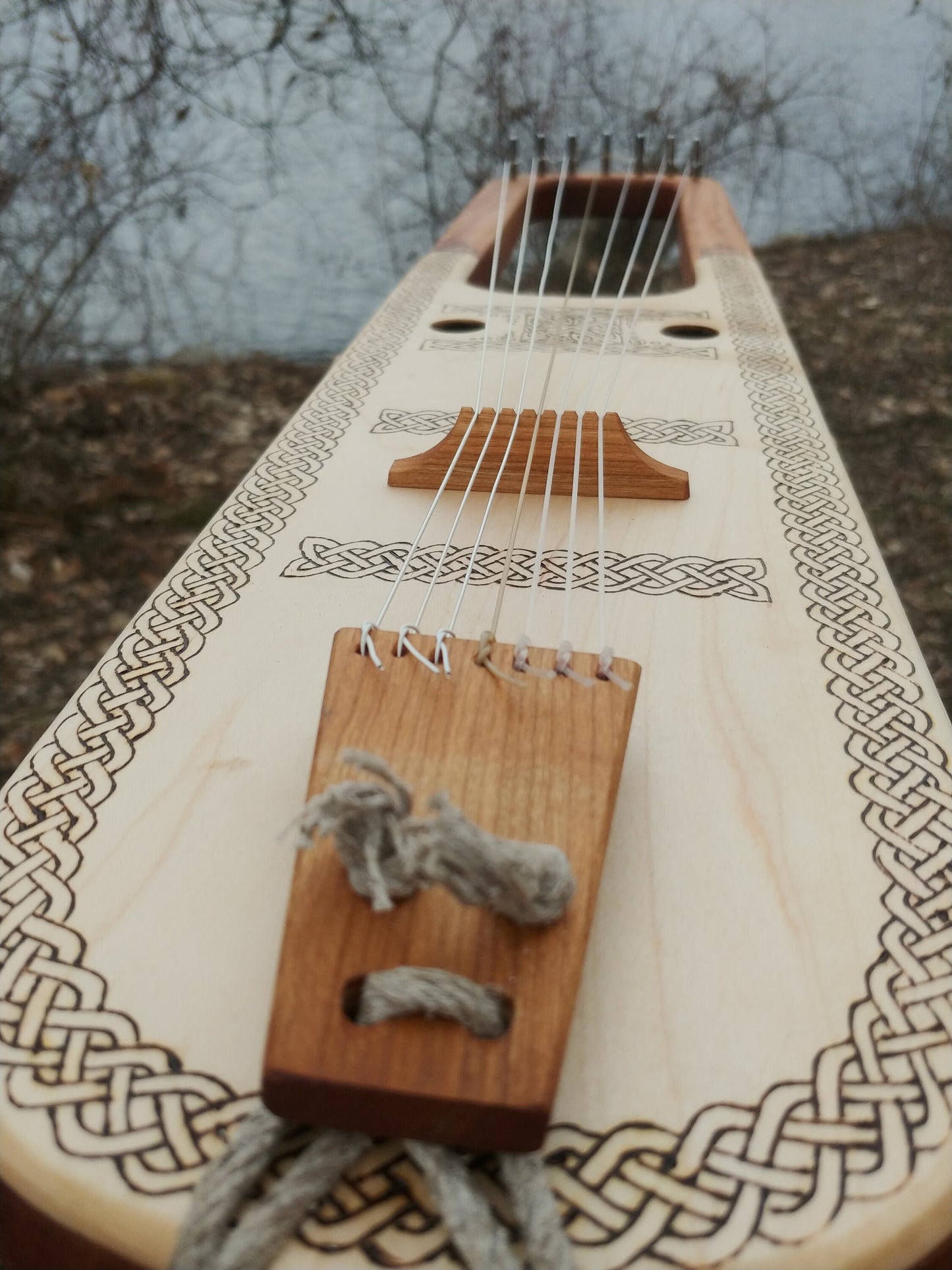 Nimue, 7 string anglo-saxon lyre, full size mahogany and maple