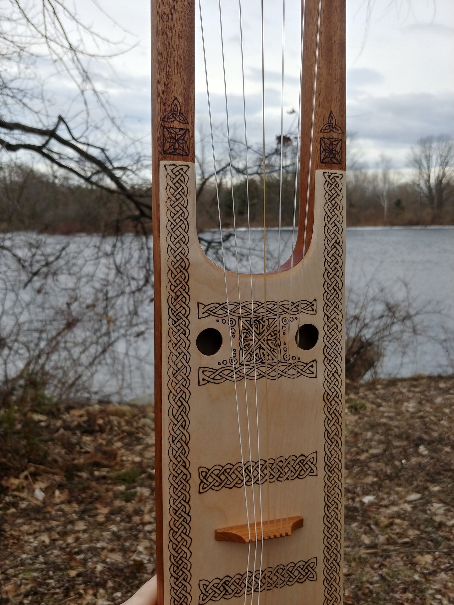 Nimue, 7 string anglo-saxon lyre, full size mahogany and maple