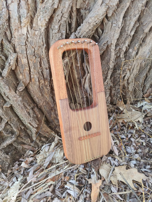 7 string anglo-saxon style lyre, mini in walnut and mahogany